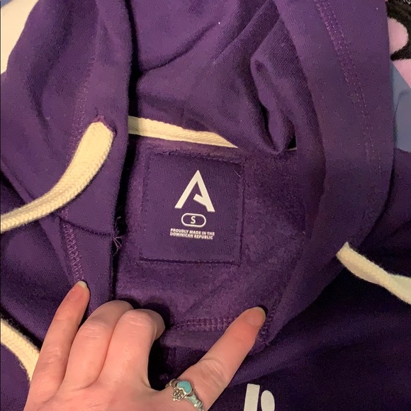 James Madison University Hoodie - Picture 3 of 3